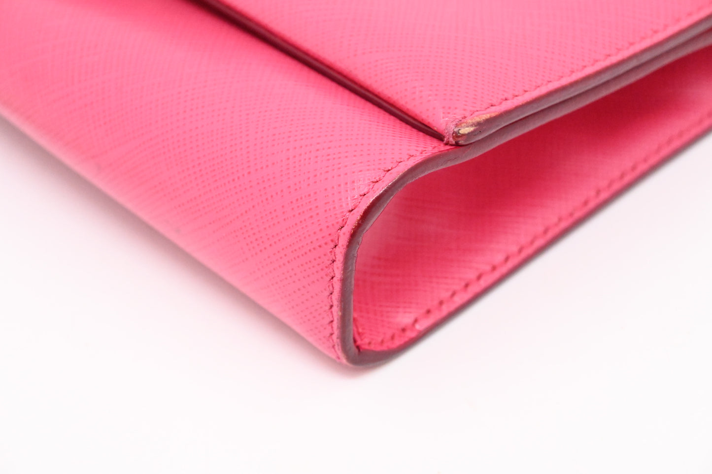 Ferragamo Chain Crossbody in Pink Leather