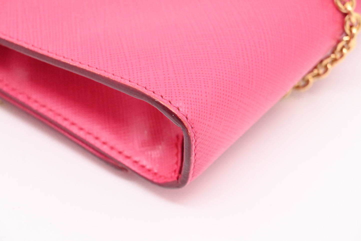Ferragamo Chain Crossbody in Pink Leather