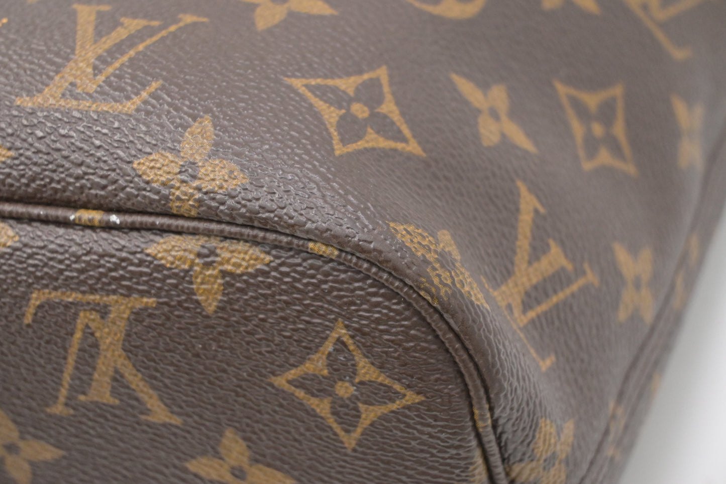 Louis Vuitton Neverfull PM in Monogram Canvas