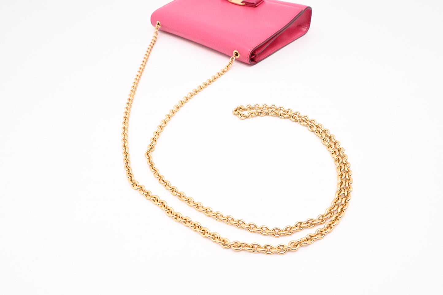 Ferragamo Chain Crossbody in Pink Leather