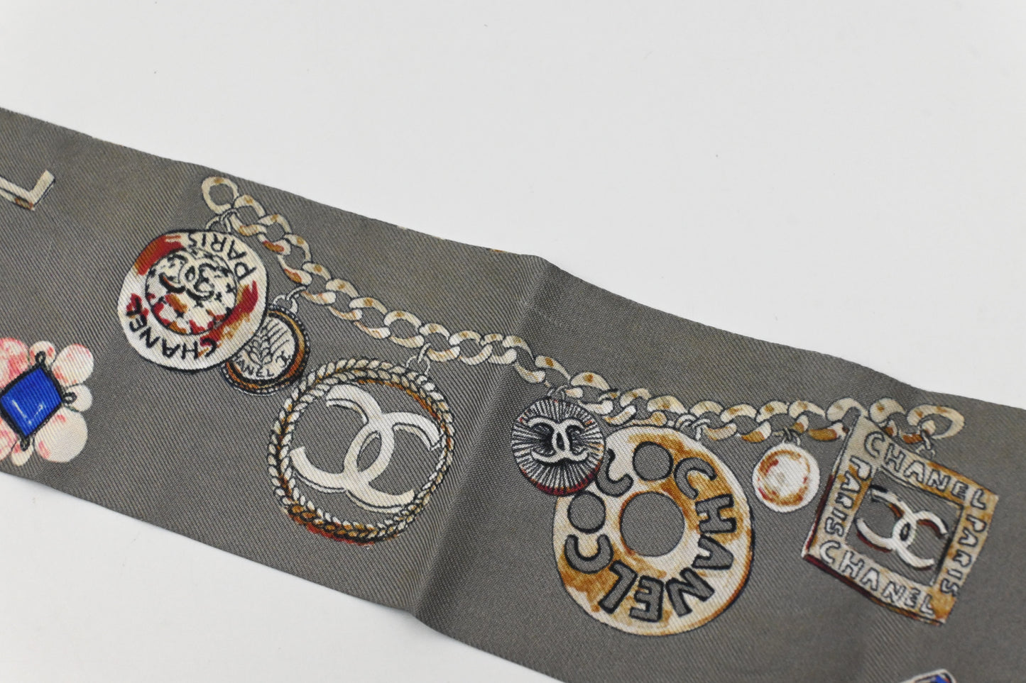 Chanel Bandeau in Gray Silk