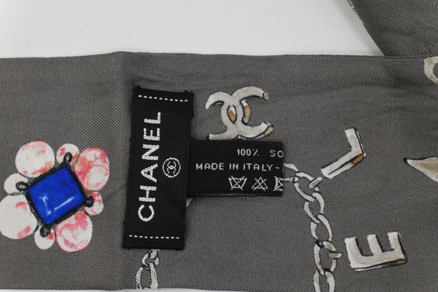 Chanel Bandeau in Gray Silk