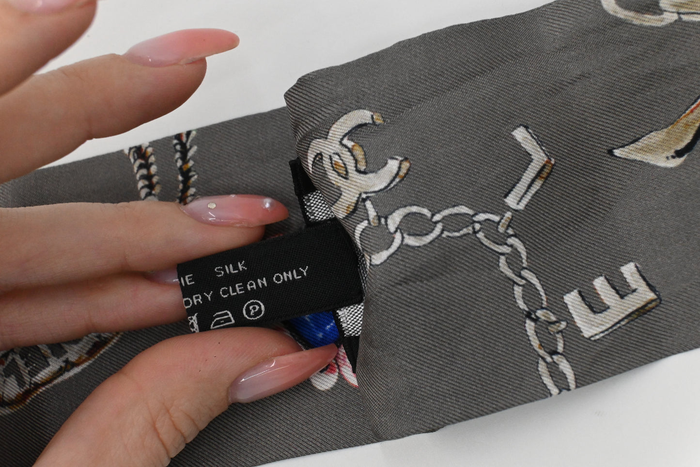 Chanel Bandeau in Gray Silk