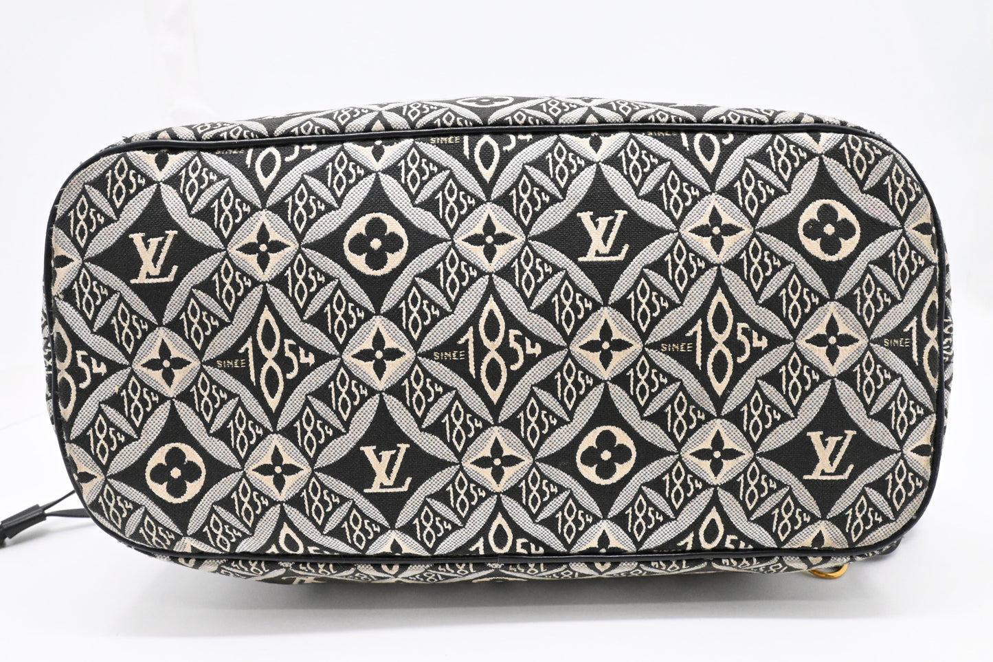 Louis Vuitton Neverfull MM Since 1854 in Grey Canvas