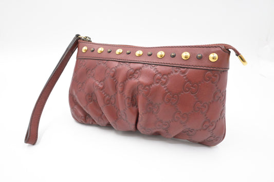 Gucci Pouch in Bordeau Guccissima Leather