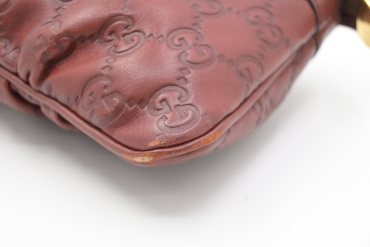 Gucci Pouch in Bordeaux Guccissima Leather