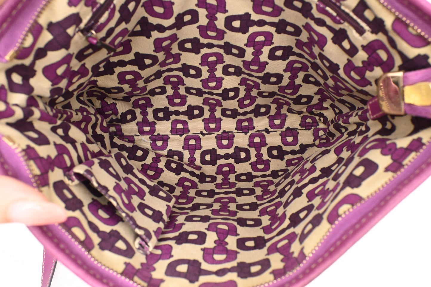 Gucci Crossbody in Purple Guccissima Leather