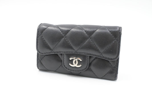 Chanel Key Case 6 in Matelassé Black Leather