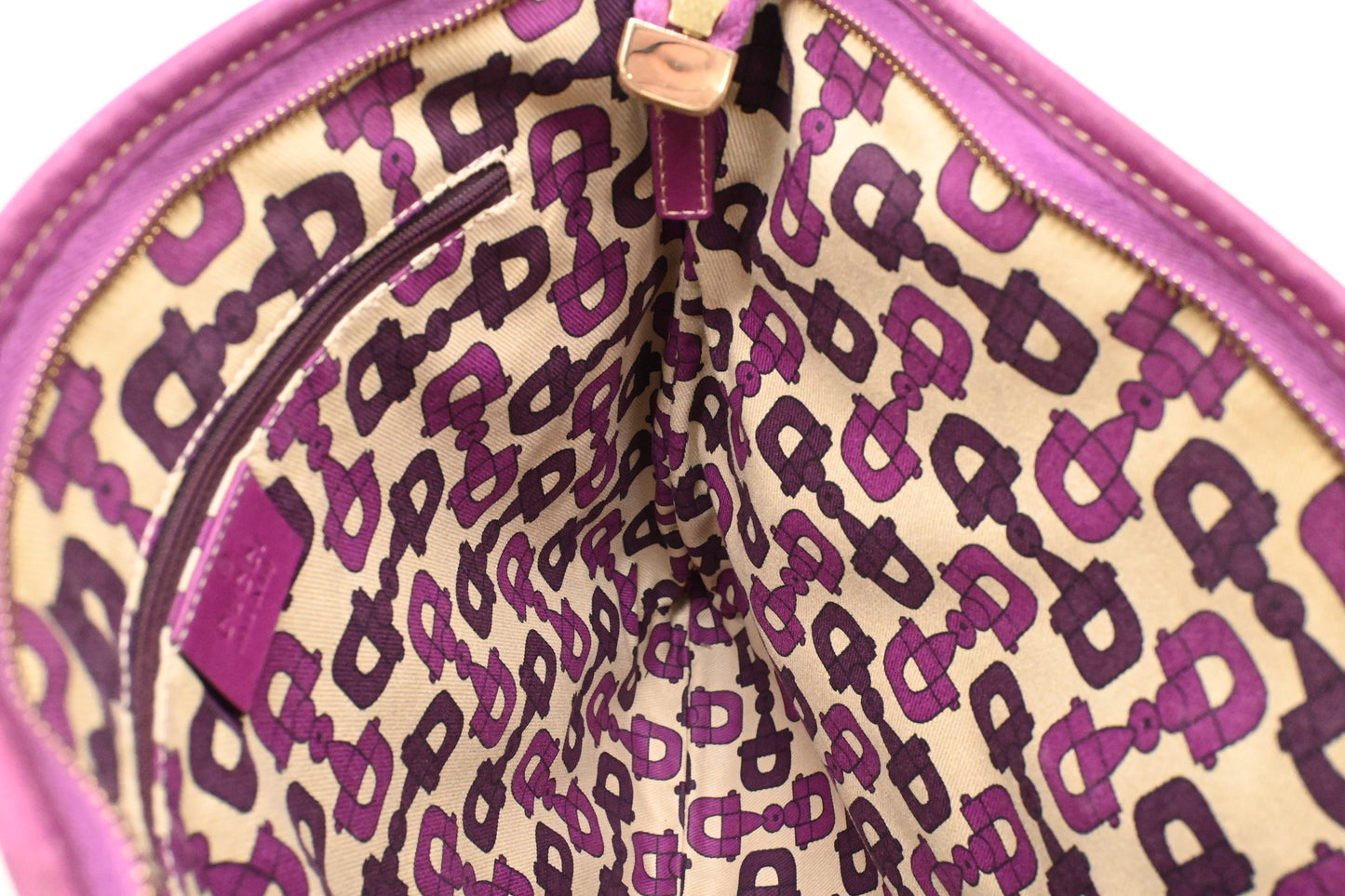 Gucci Crossbody in Purple Guccissima Leather