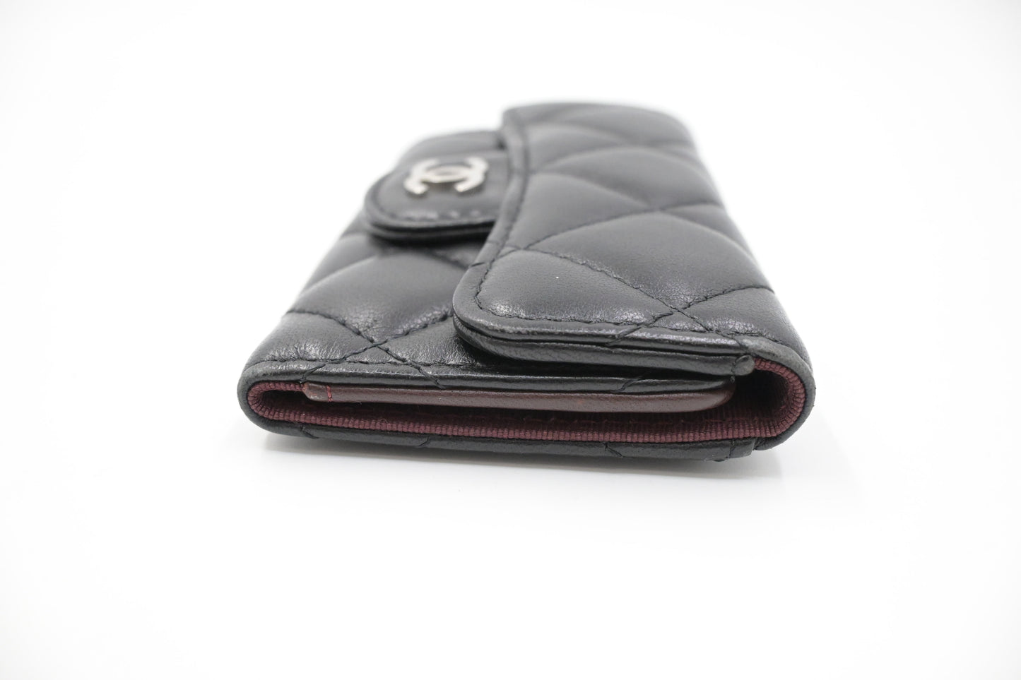 Chanel Key Case 6 in Matelassé Black Leather