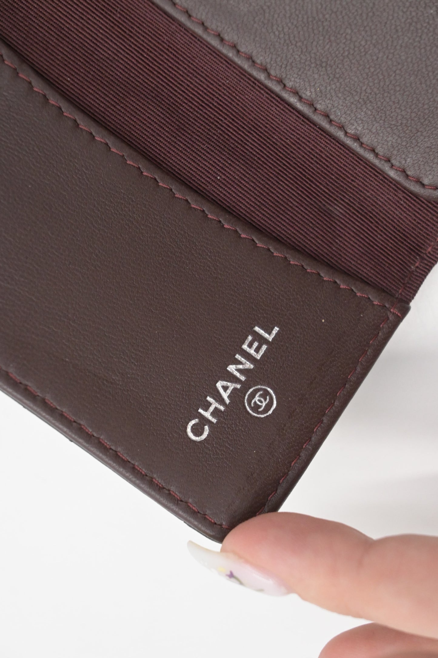 Chanel Key Case 6 in Matelassé Black Leather