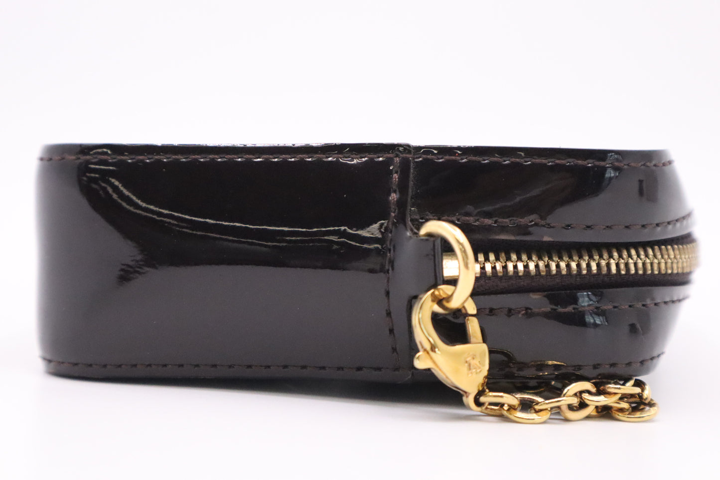 Louis Vuitton Camera Bag in Amarante Vernis Leather