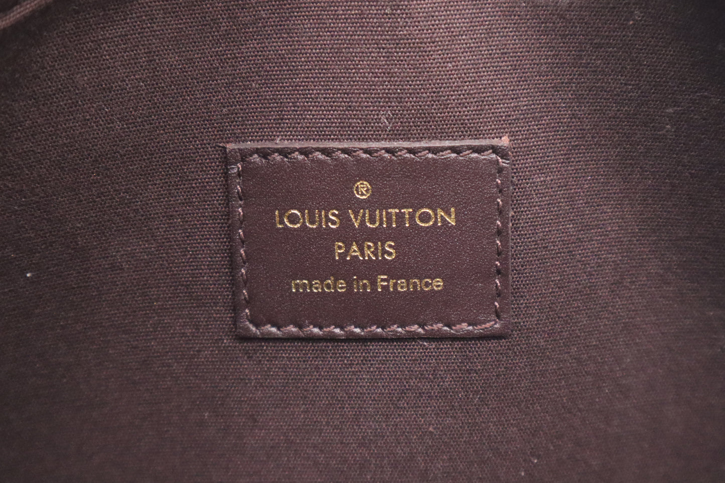 Louis Vuitton Camera Bag in Amarante Vernis Leather