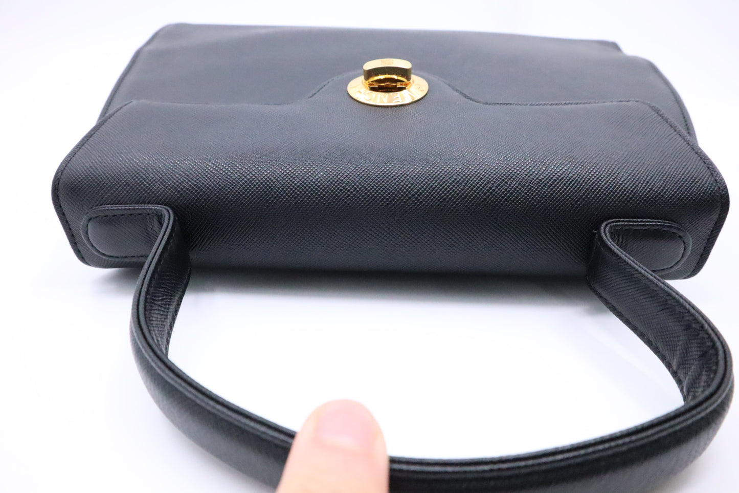 Givenchy Handbag in Black Leather