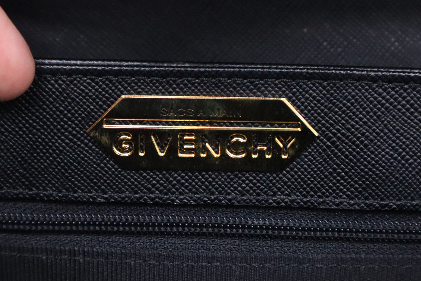Givenchy Handbag in Black Leather