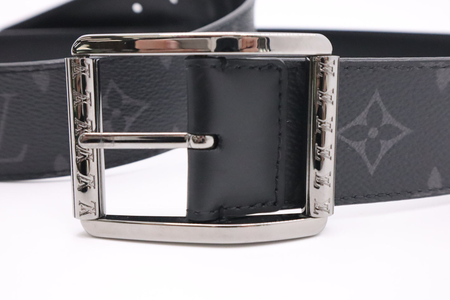 Louis Vuitton Belt in Monogram Eclipse Canvas