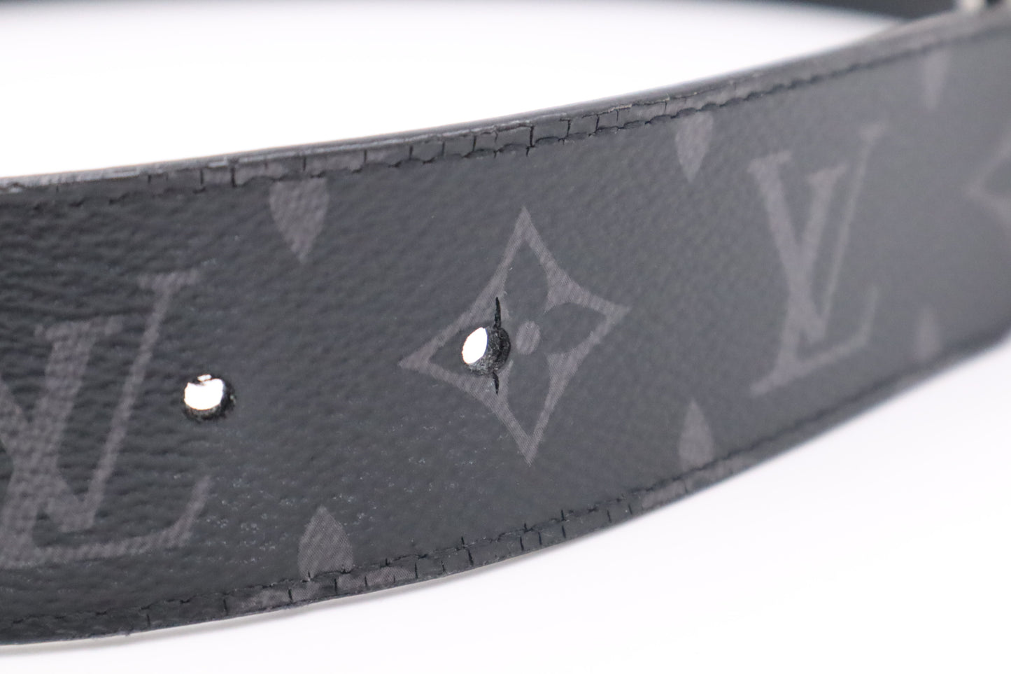 Louis Vuitton Belt in Monogram Eclipse Canvas