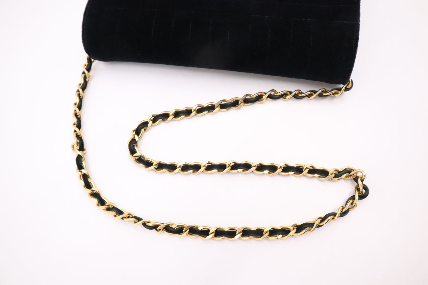 Chanel Shoulder Bag in Black Velvet