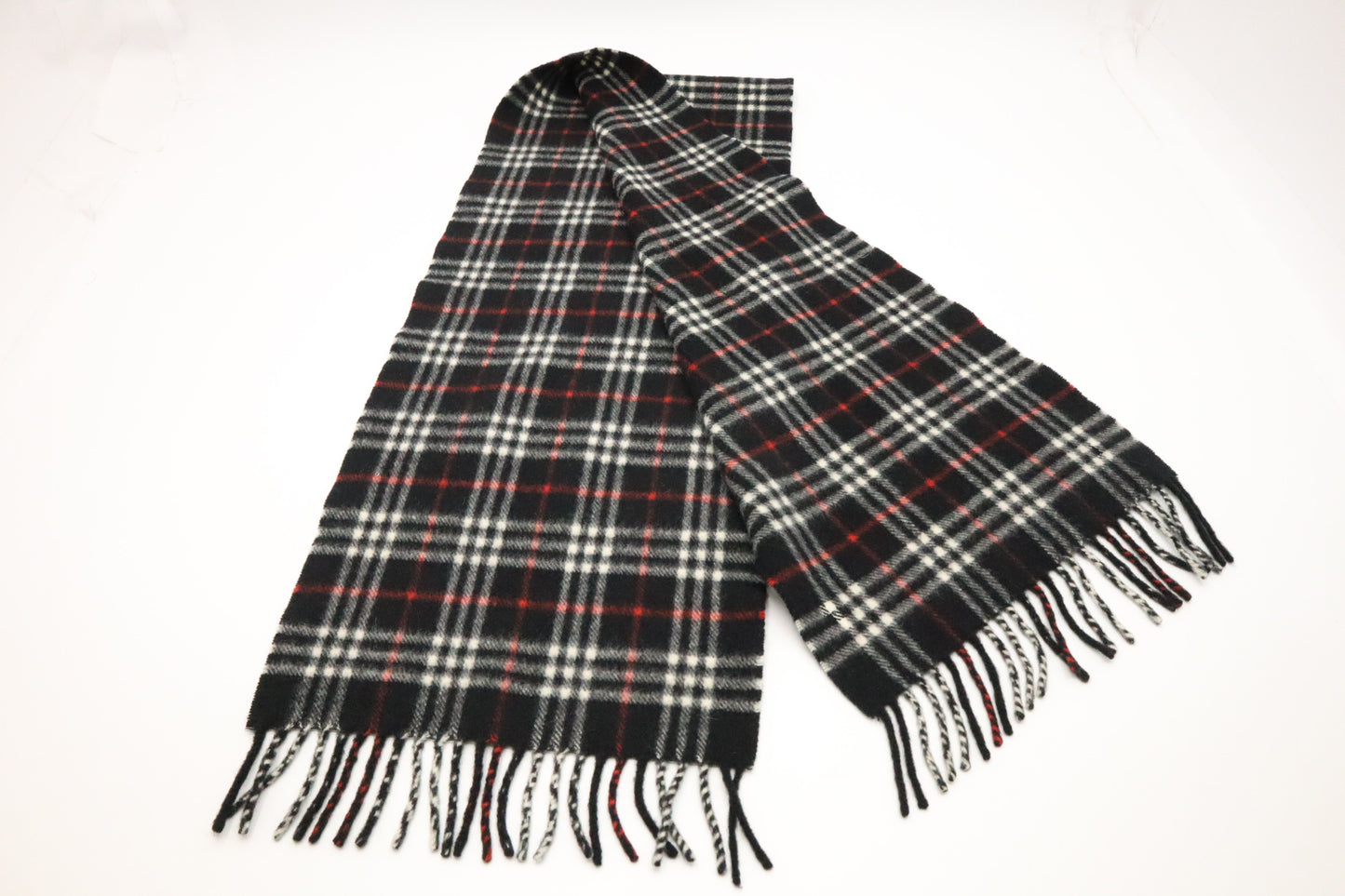 Burberry Scarf in Black Cashmere