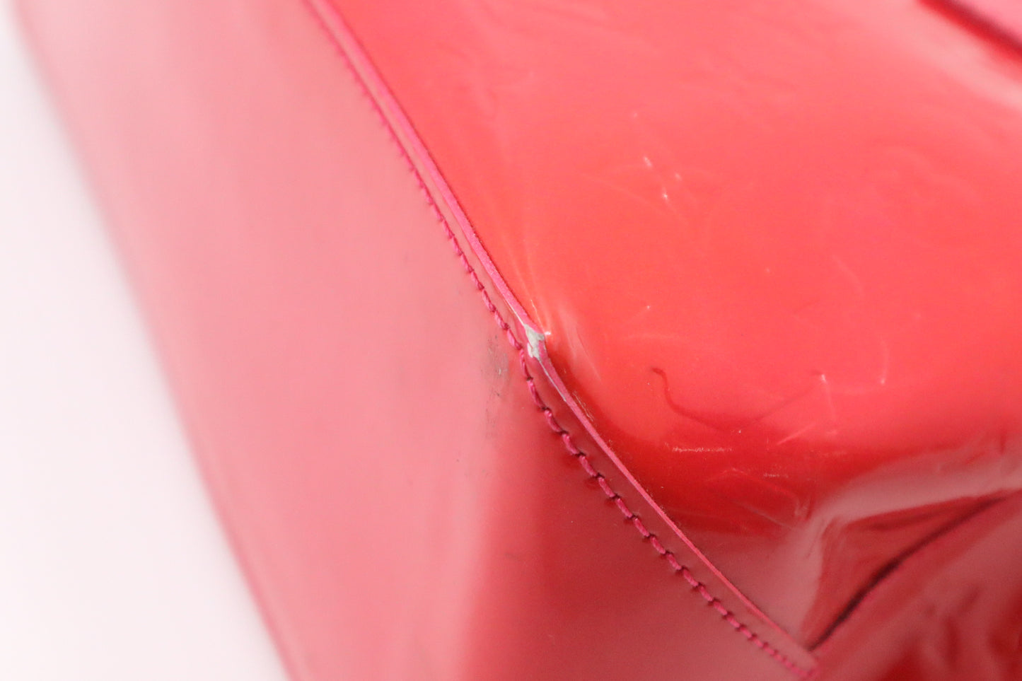 Louis Vuitton Wilshire PM in Rouge Grenadine Vernis Leather