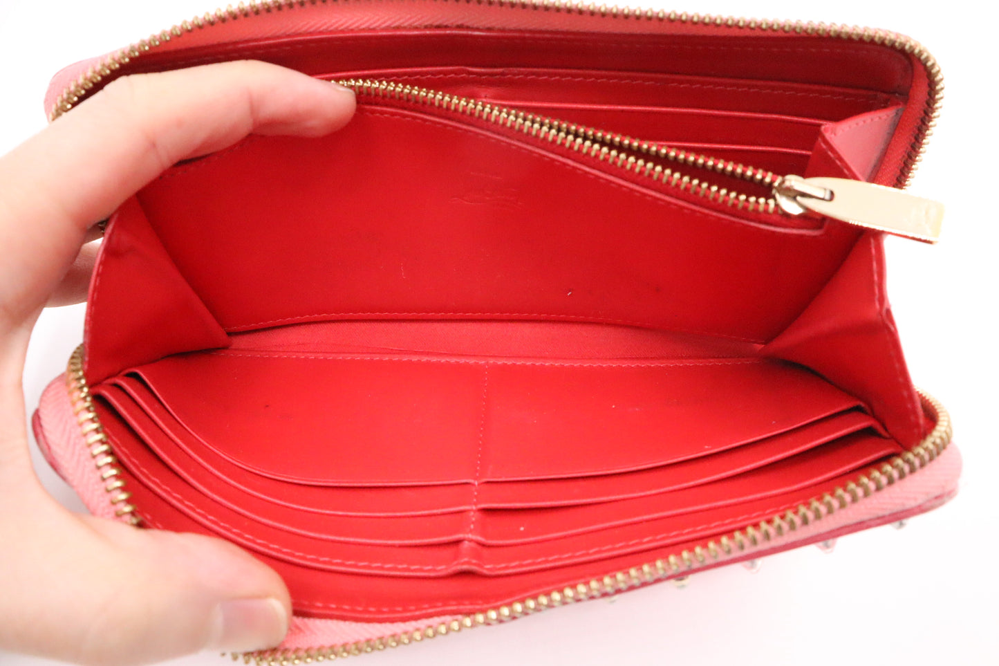 Louboutin Panettone Zippy Wallet in Pink Leather
