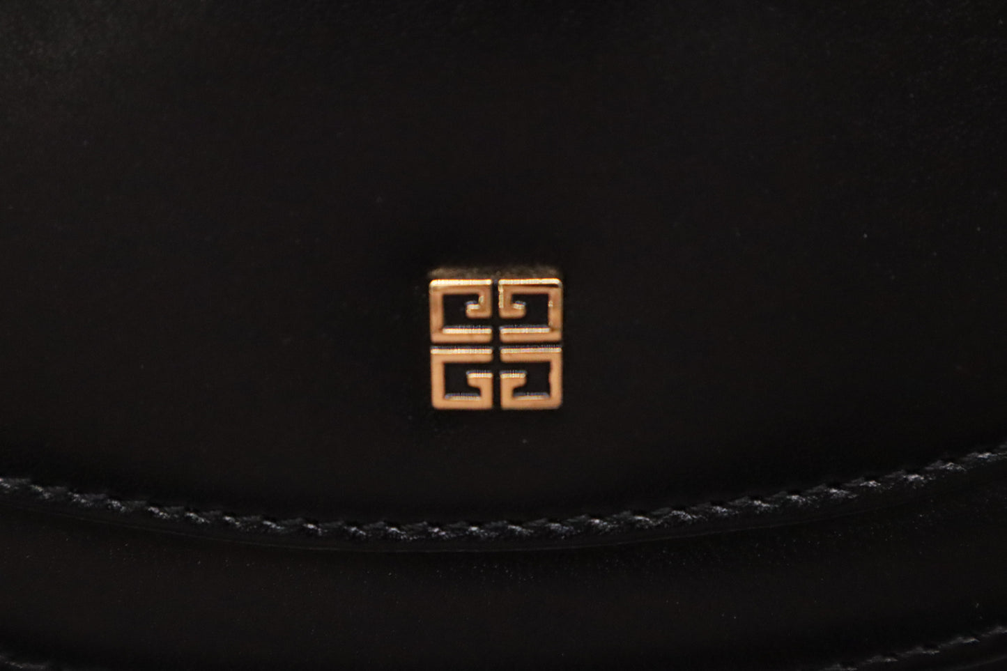 Givenchy Handbag in Black Leather