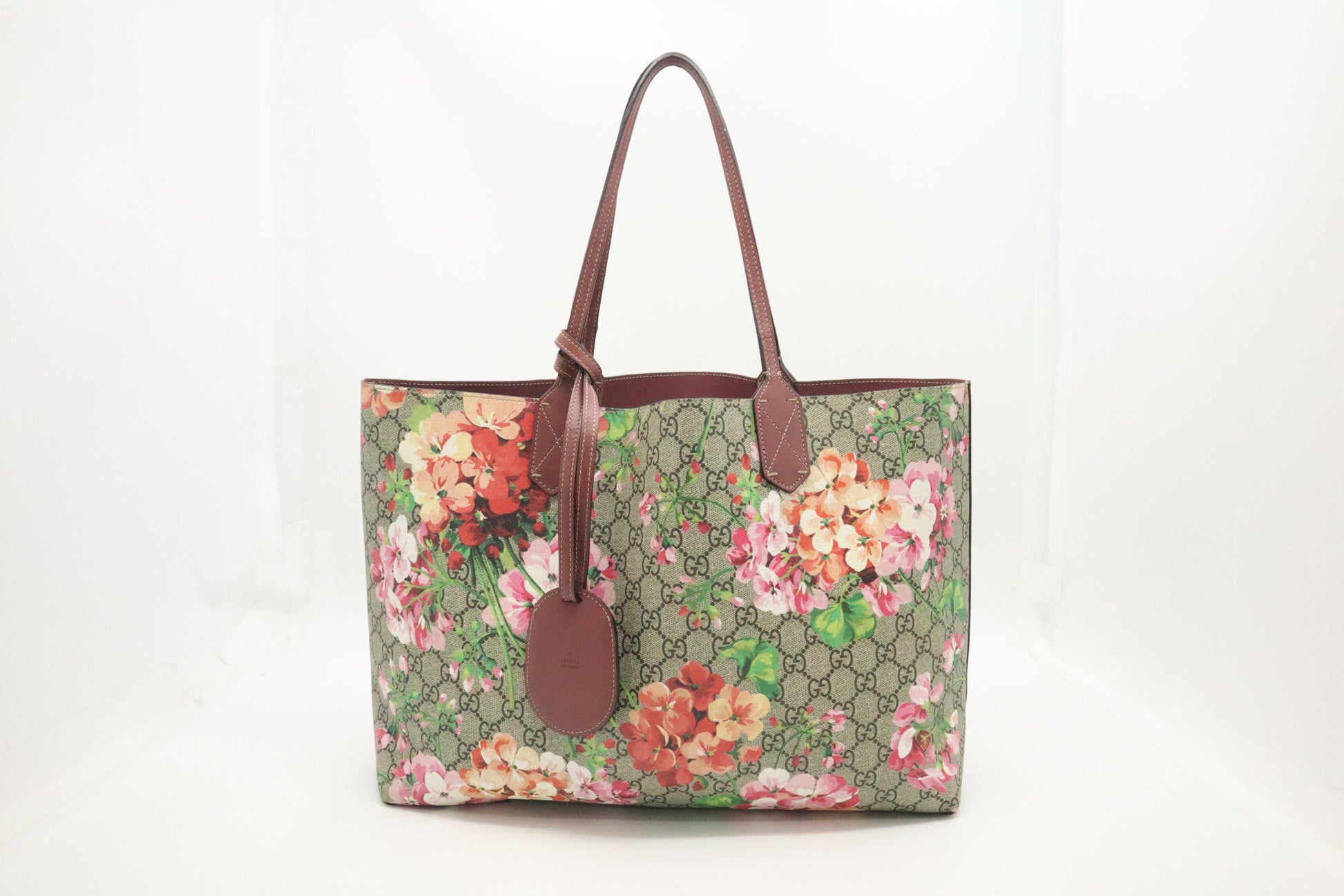 Gucci Reversible Tote in Pink Blooms GG Supreme Canvas x 11 x