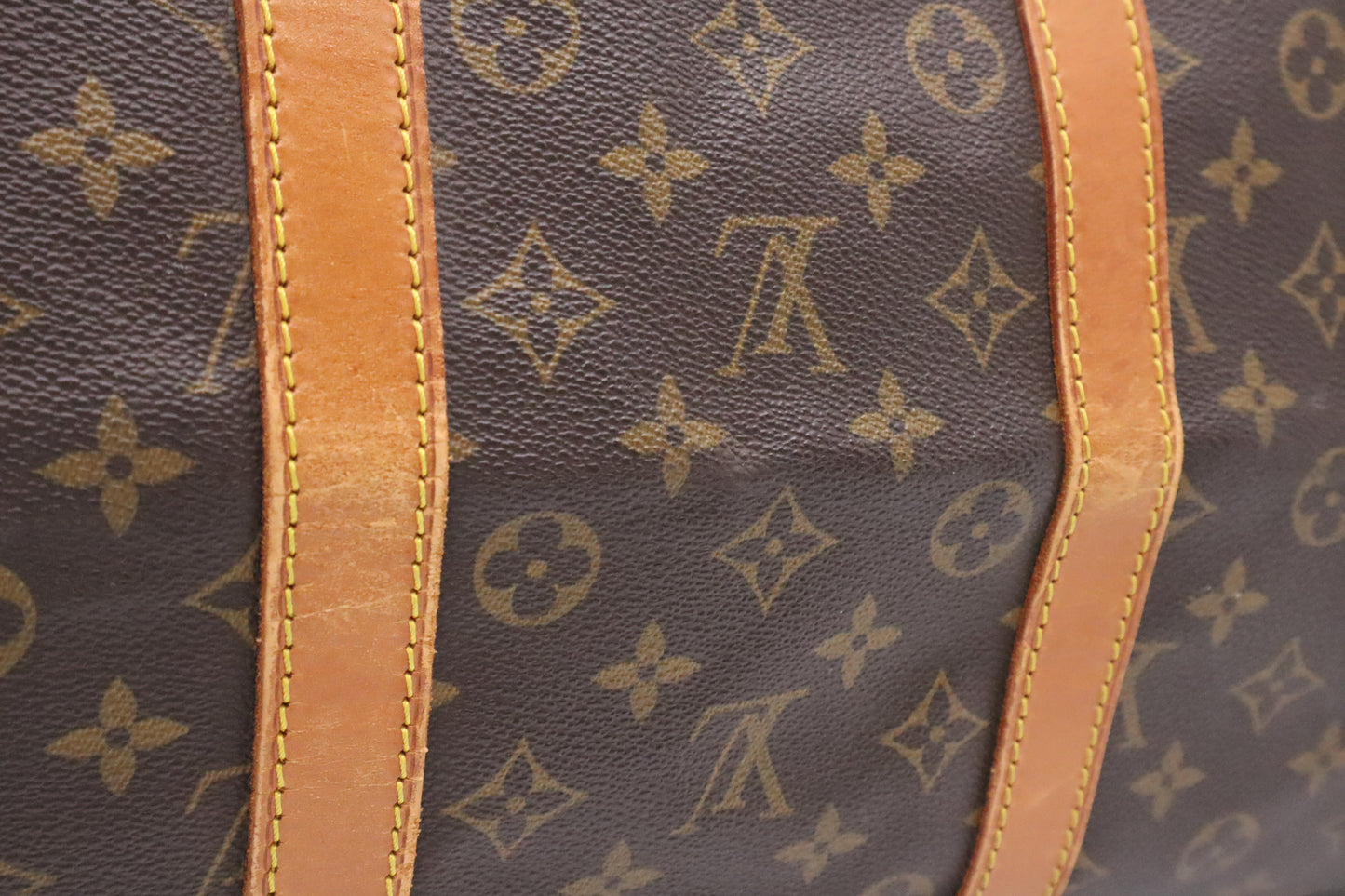 Louis Vuitton Keepall 55 Bandouliere in Monogram Canvas