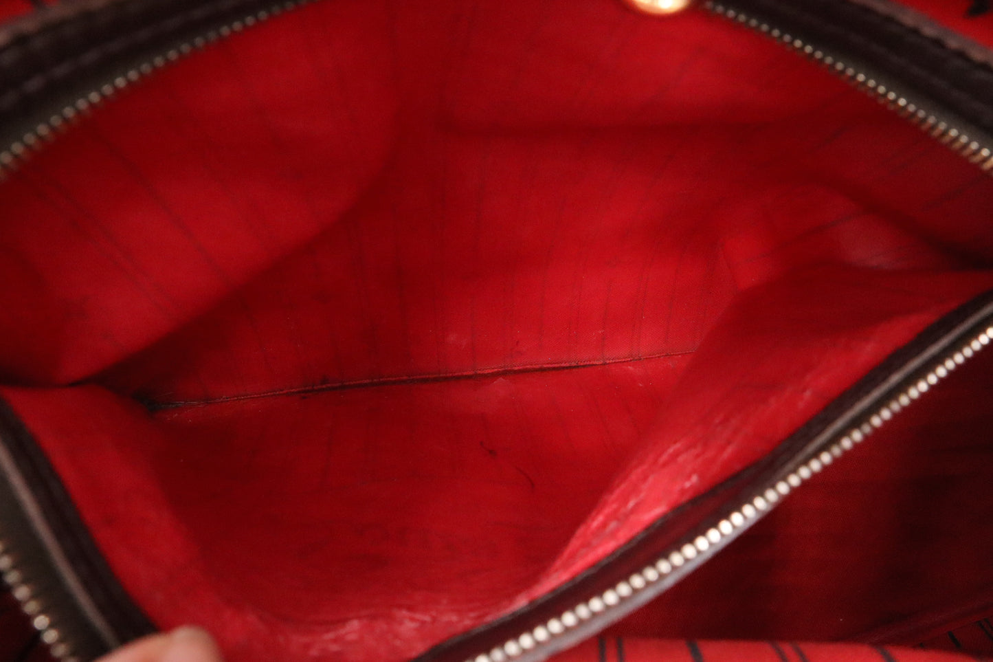 Louis Vuitton Neverfull GM in Damier Ebene Canvas