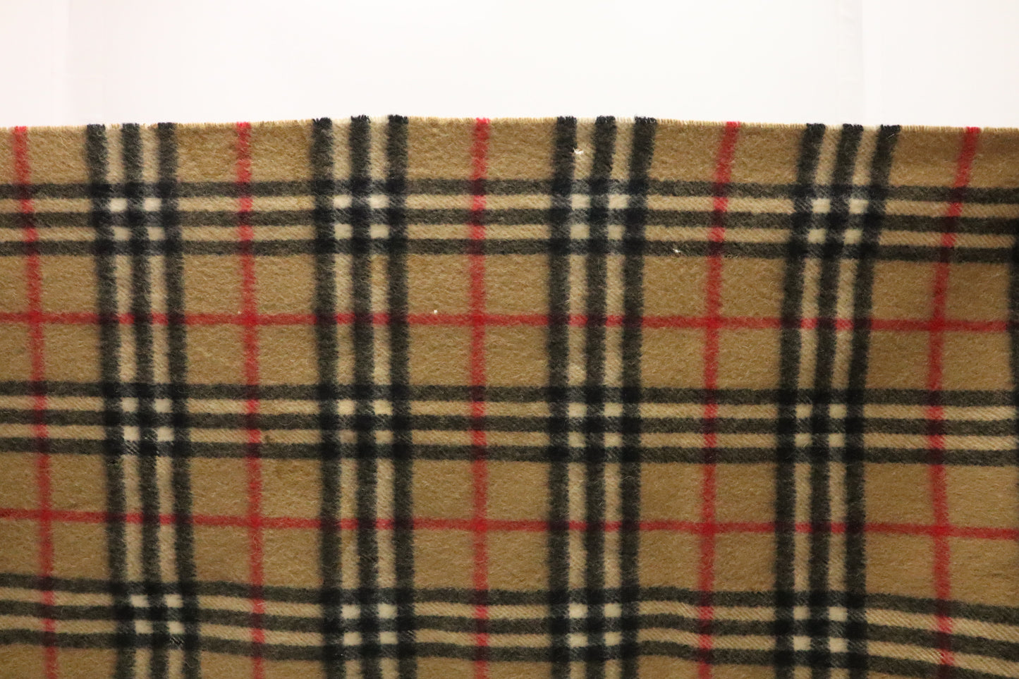 Burberry Scarf in Beige Cashmere