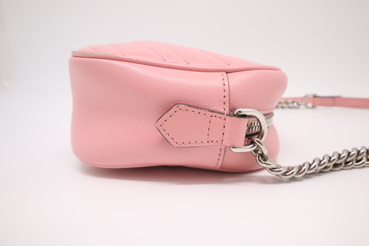 Gucci Marmont Shoulder Bag in Pink Leather