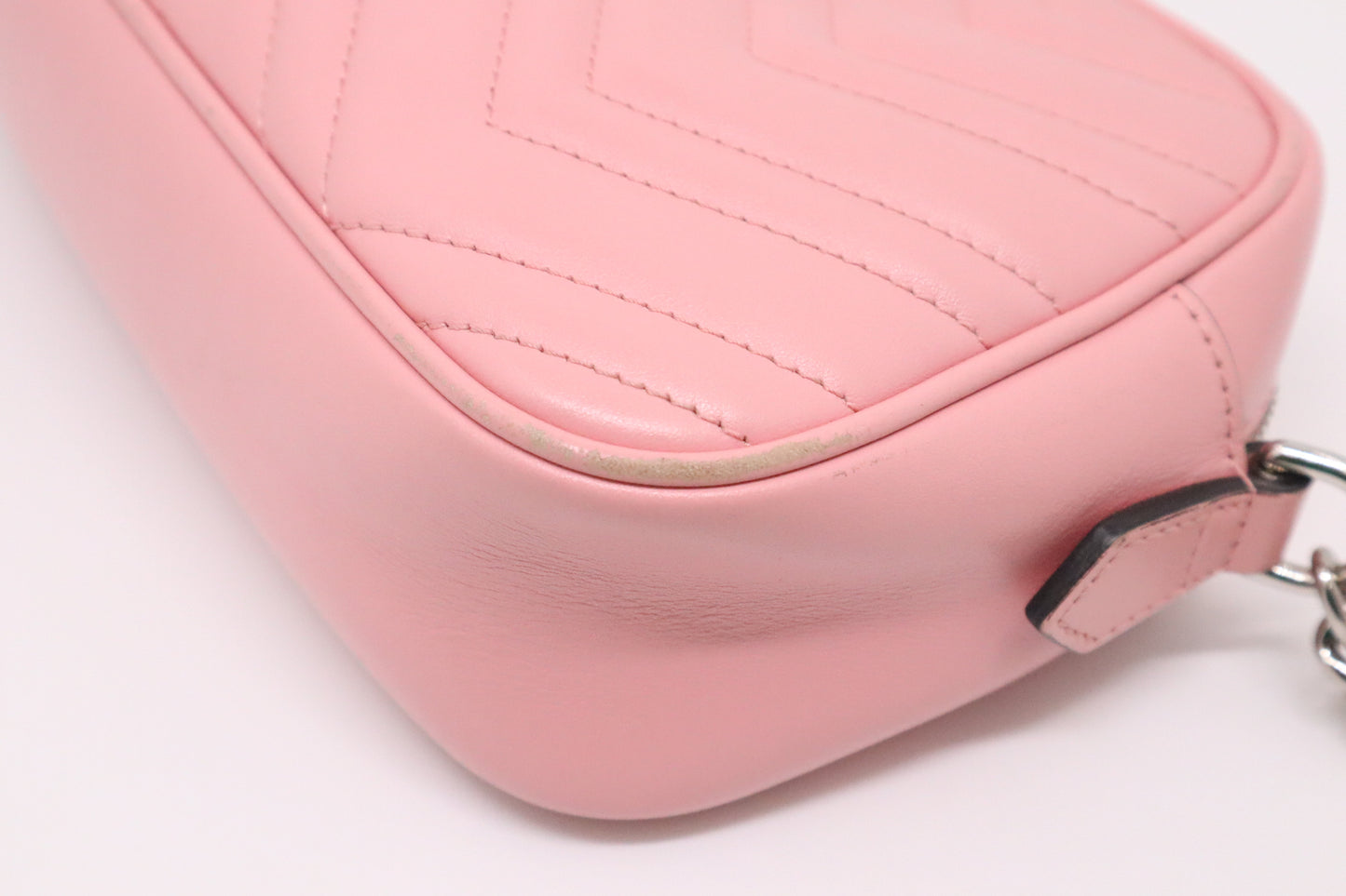 Gucci Marmont Shoulder Bag in Pink Leather