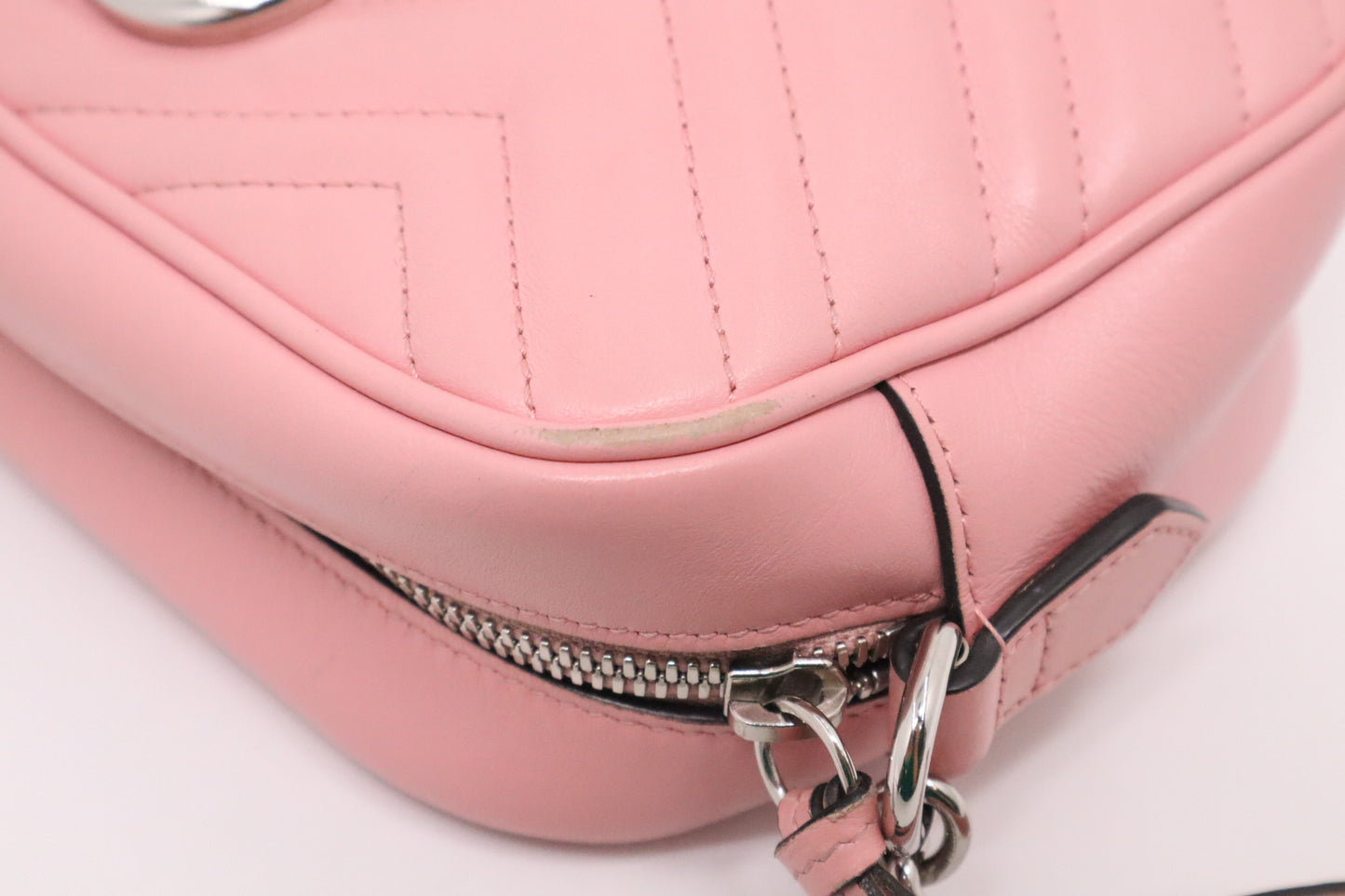 Gucci Marmont Shoulder Bag in Pink Leather