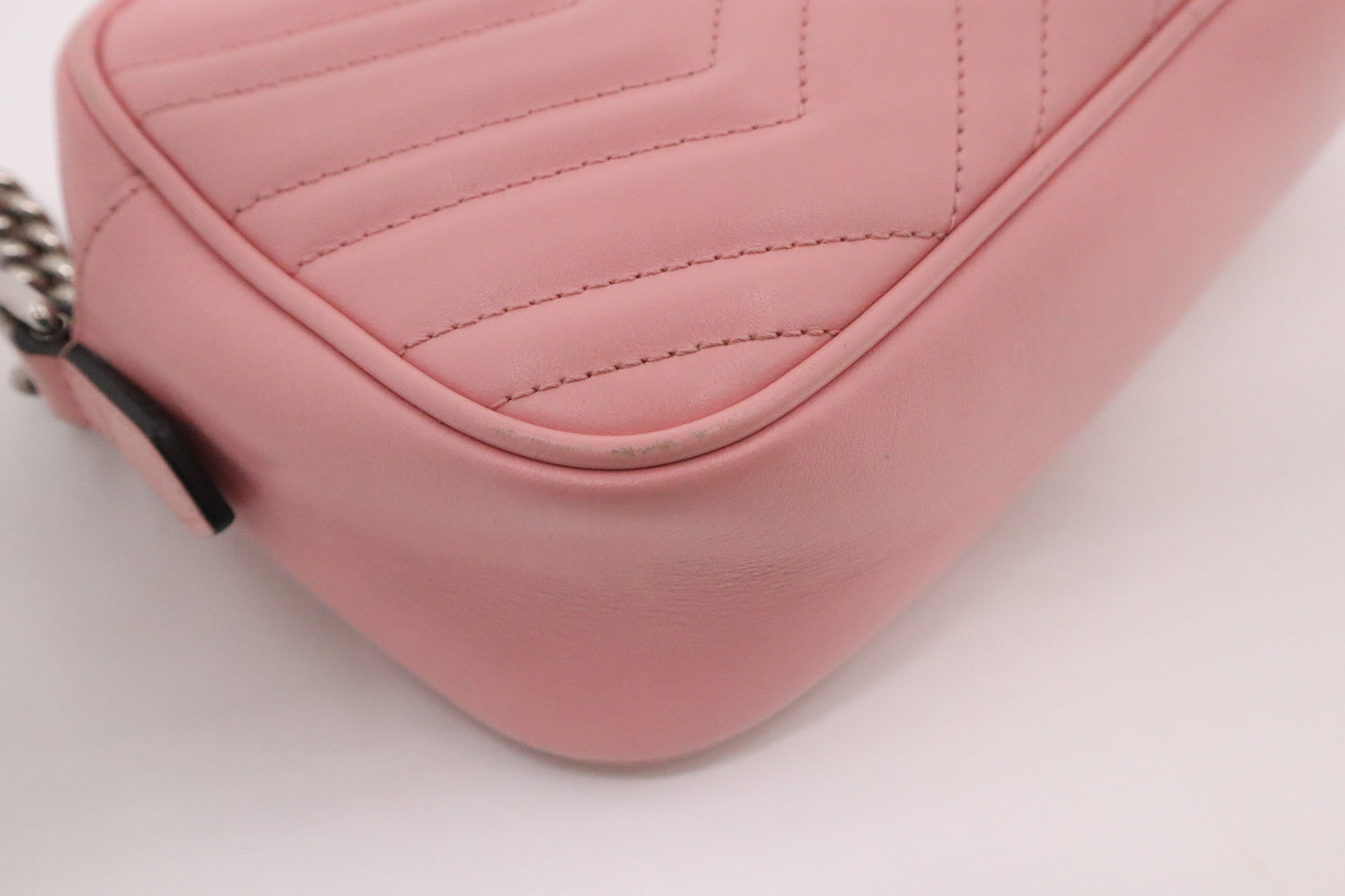 Gucci Marmont Shoulder Bag in Pink Leather