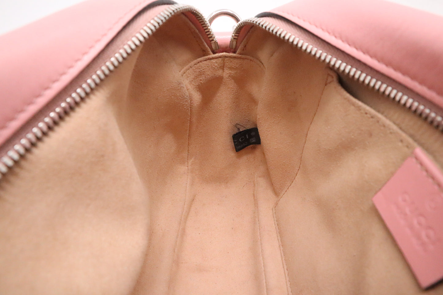 Gucci Marmont Shoulder Bag in Pink Leather