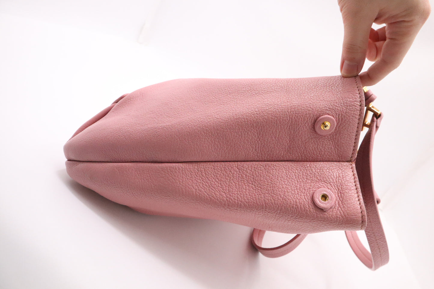 Miu Miu Shoulder Bag in Pink Leather