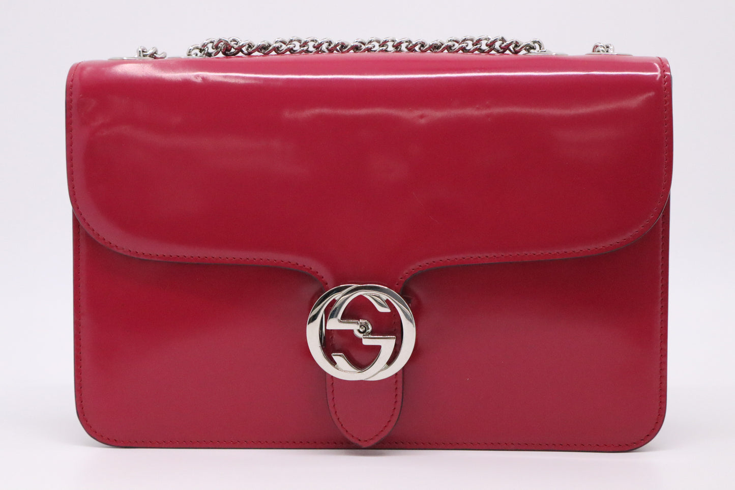 Gucci  Petunia Shoulder Bag in Fuchsia Patent Leather