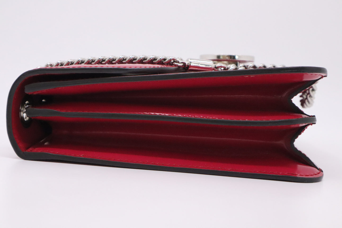 Gucci  Petunia Shoulder Bag in Fuchsia Patent Leather