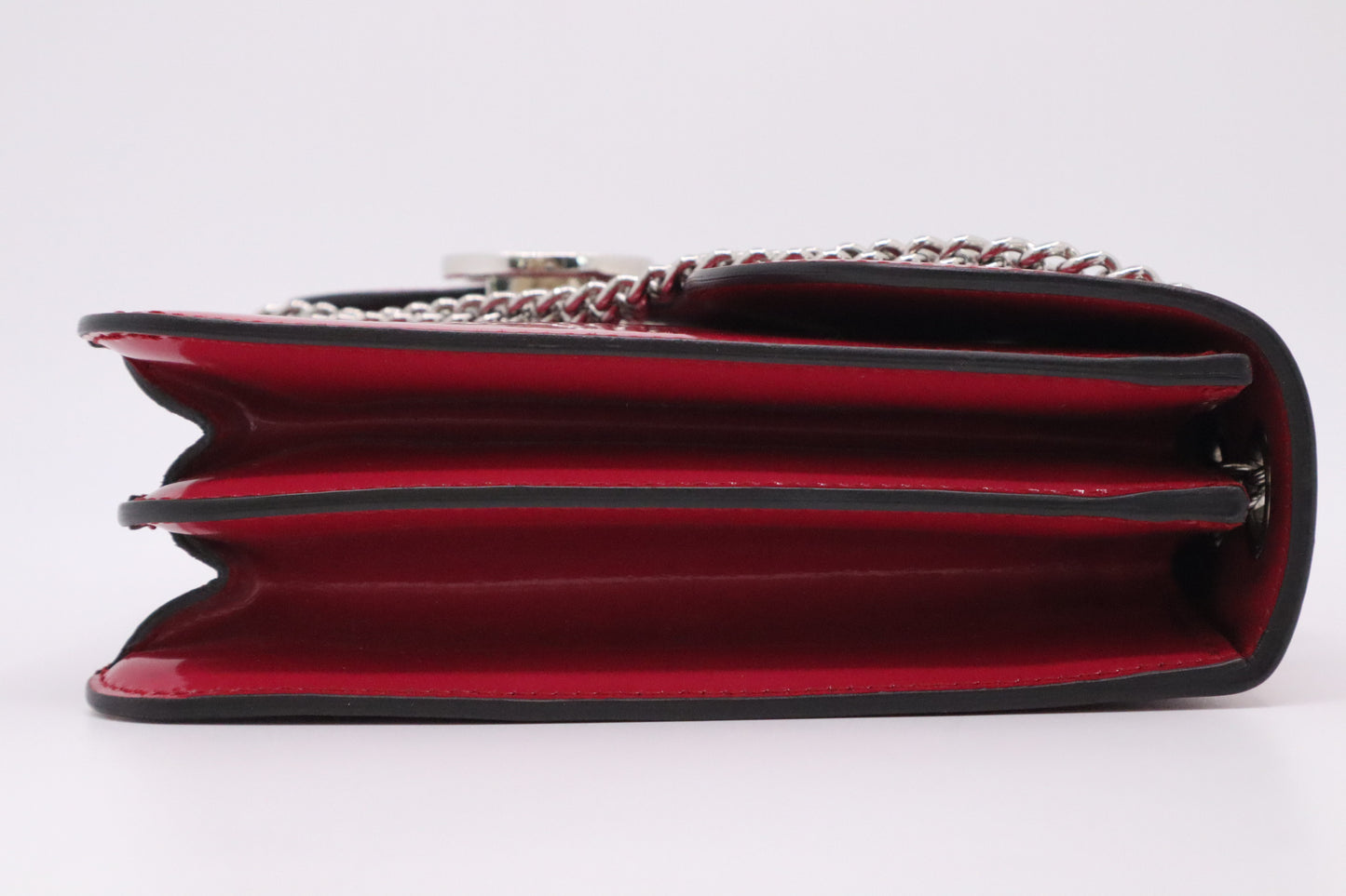 Gucci  Petunia Shoulder Bag in Fuchsia Patent Leather