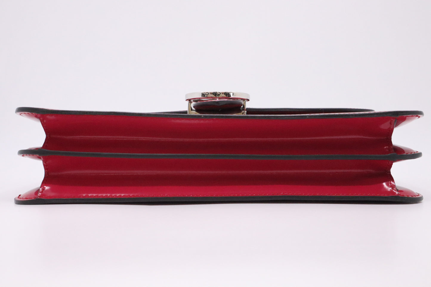 Gucci  Petunia Shoulder Bag in Fuchsia Patent Leather