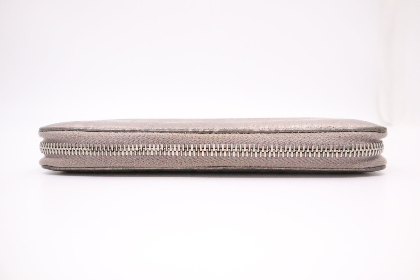 Gucci Long Wallet in Silver Leather