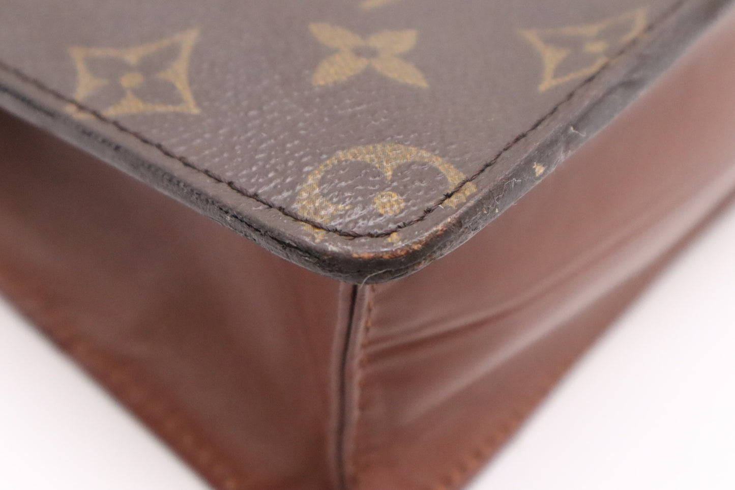 Louis Vuitton Pochette Homme in Monogram Canvas