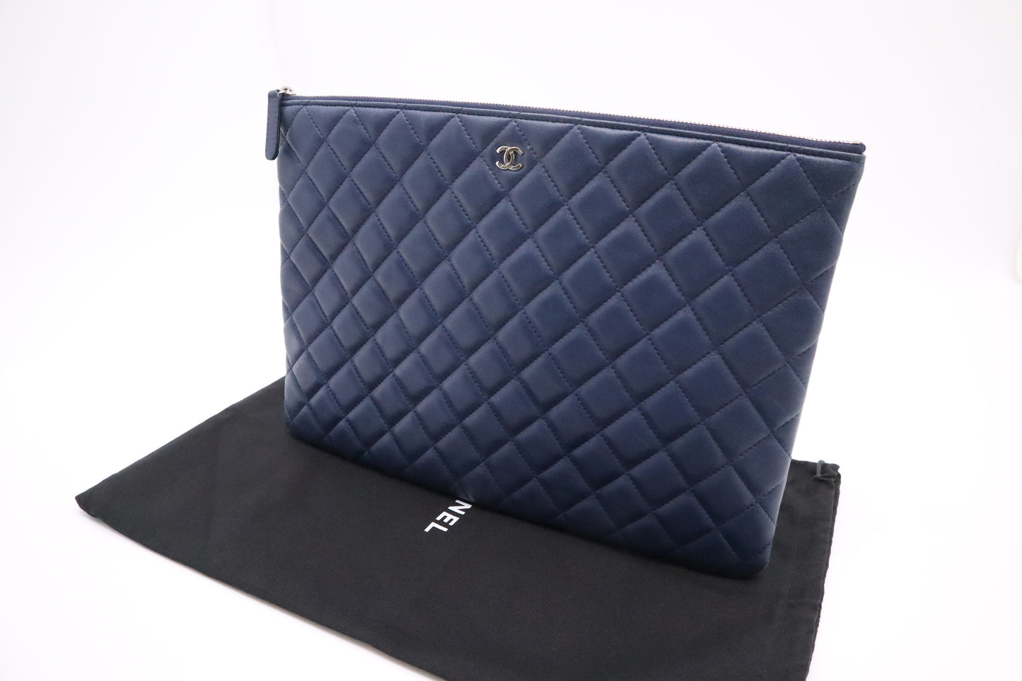 Chanel Clutch in Blue Matelassé Leather