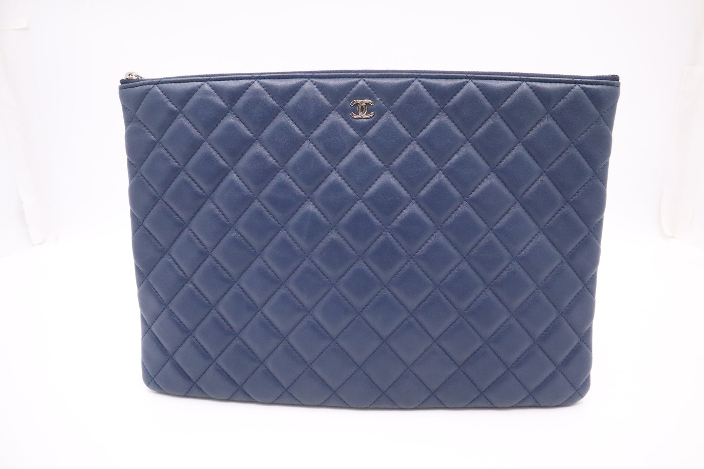 Chanel Clutch in Blue Matelassé Leather