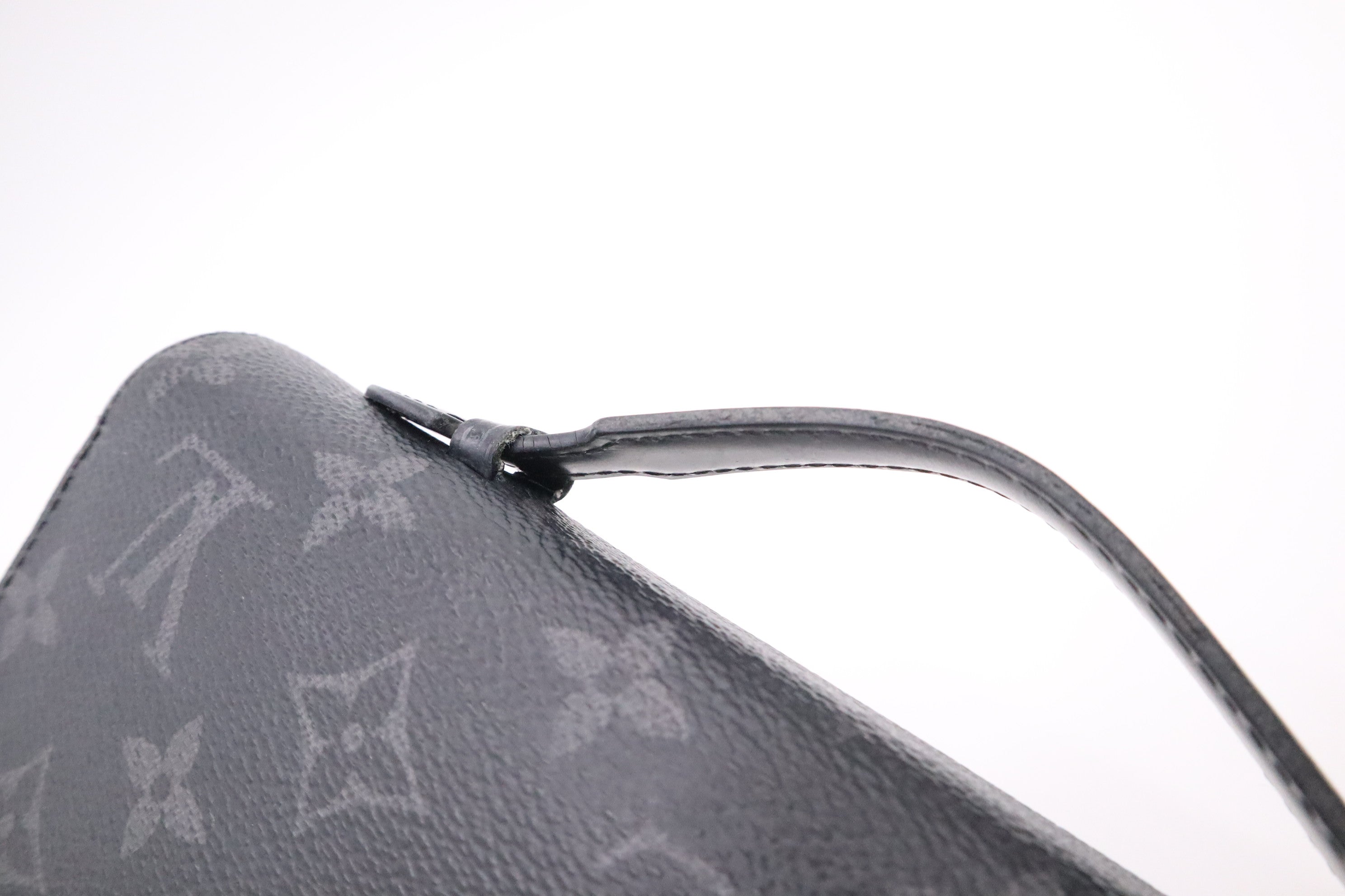 Louis Vuitton Zippy XL Wallet in Monogram Eclipse Canvas Pre-loved