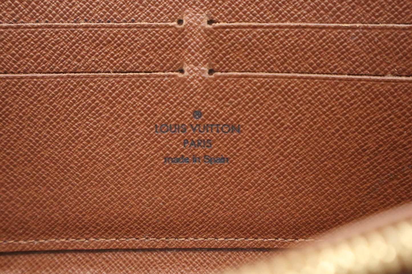 Louis Vuitton Long Zippy Wallet in Monogram Canvas