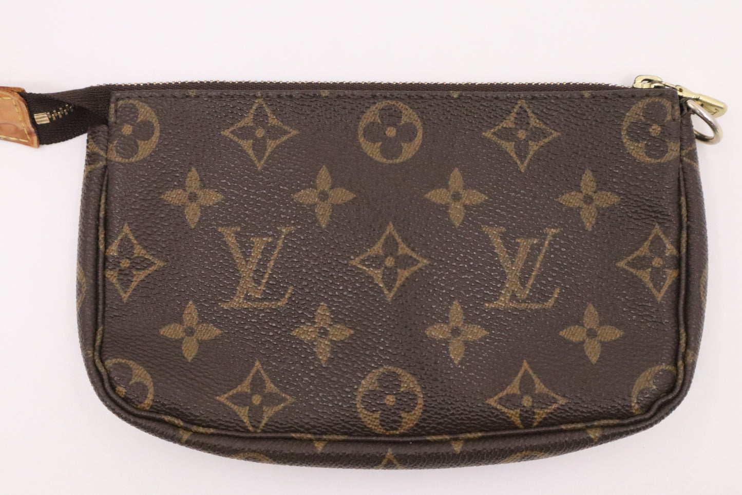 Louis Vuitton Bucket PM in Monogram Canvas