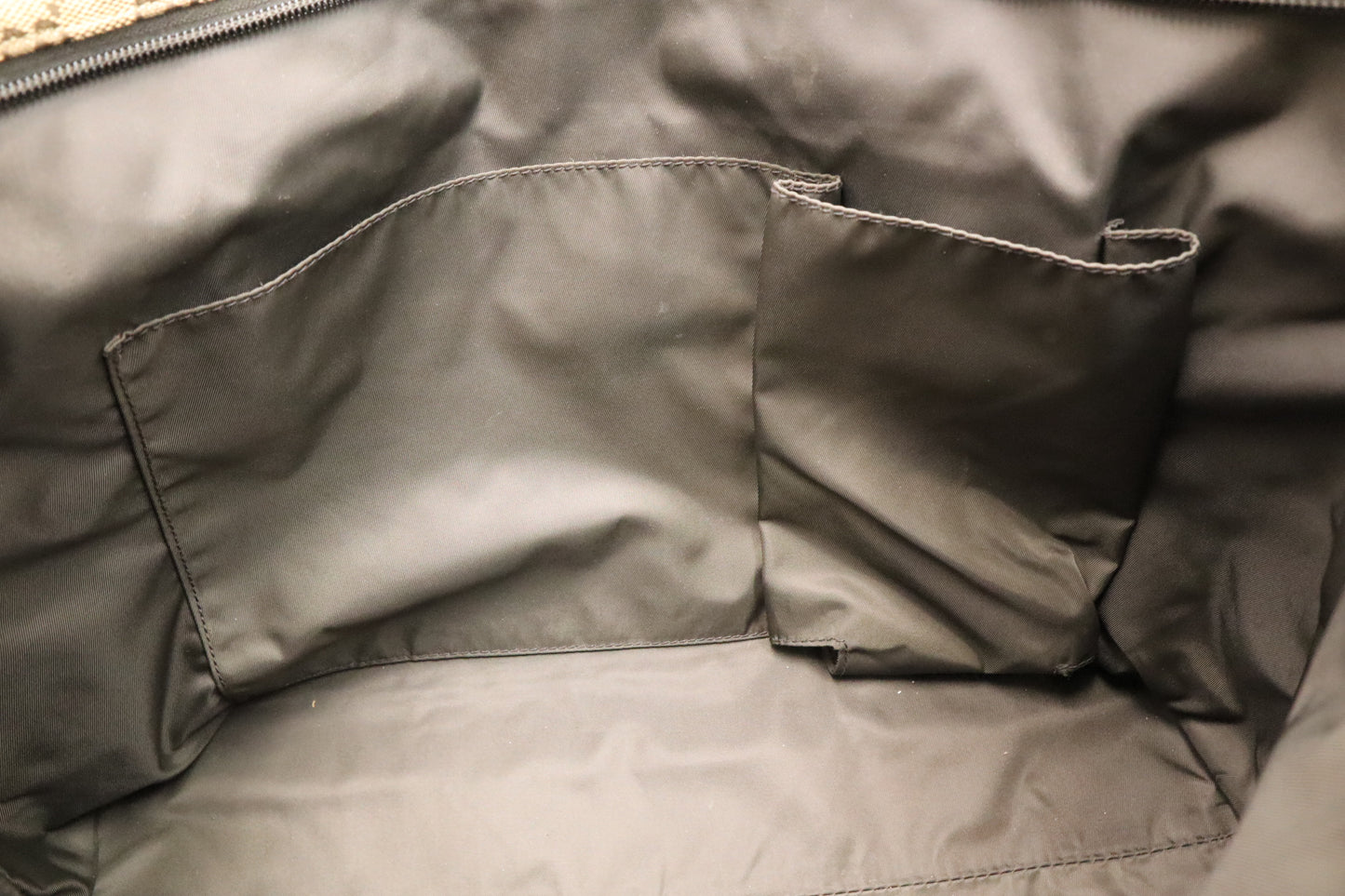 Gucci Sherry Tote Bag in GG Supreme Canvas