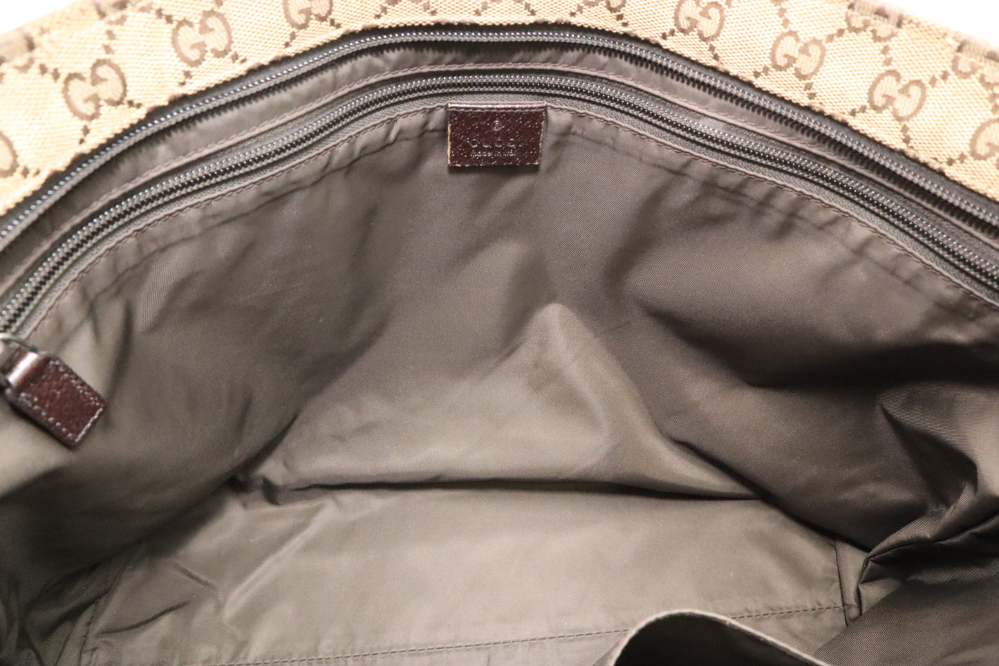 Gucci Sherry Tote Bag in GG Supreme Canvas