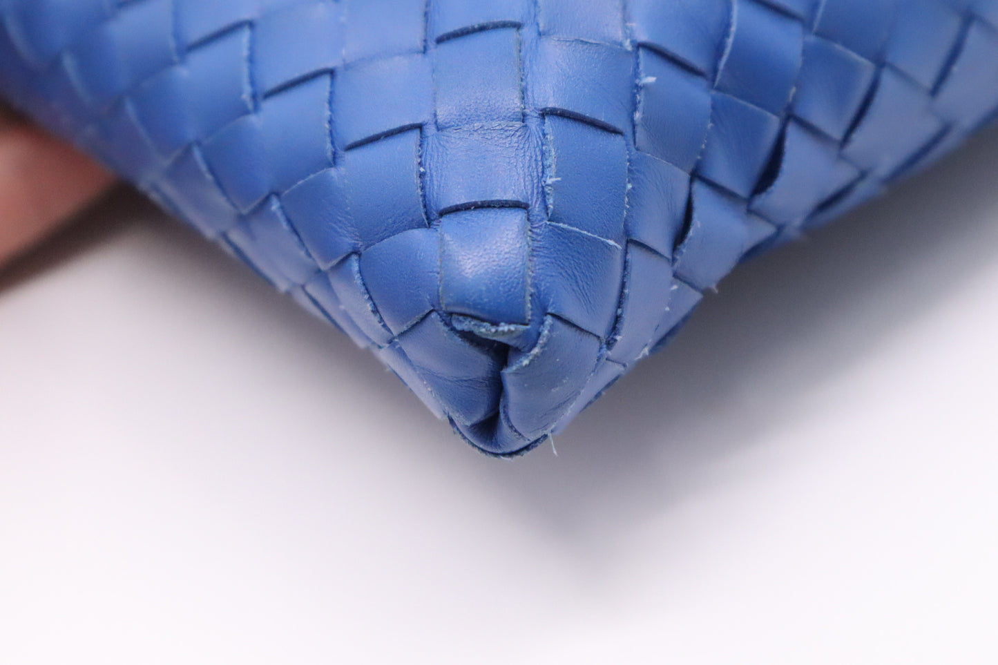 Bottega Veneta Crossbody in Blue Intrecciato Leather